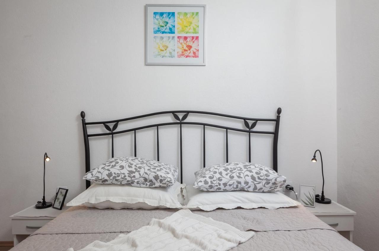 Sea View Ela Apartments Podgora Ngoại thất bức ảnh