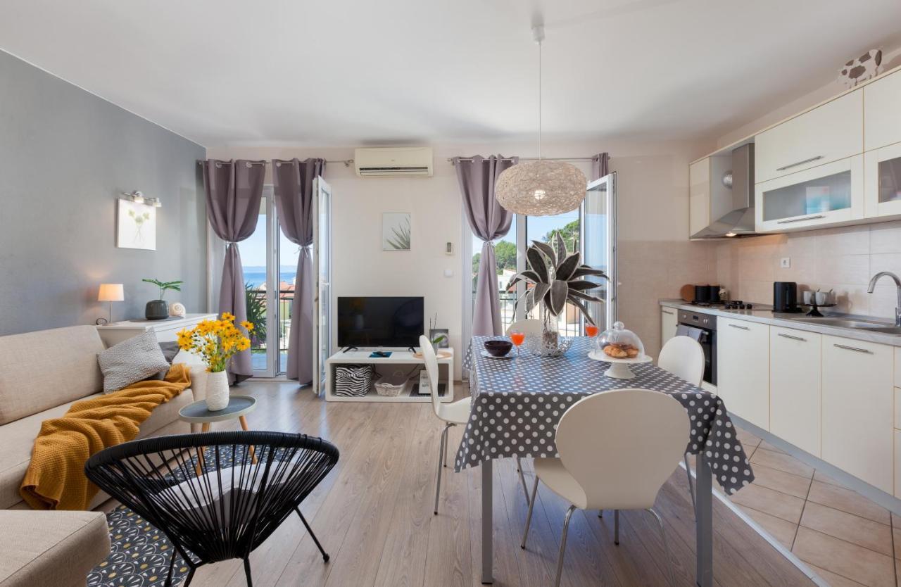 Sea View Ela Apartments Podgora Ngoại thất bức ảnh