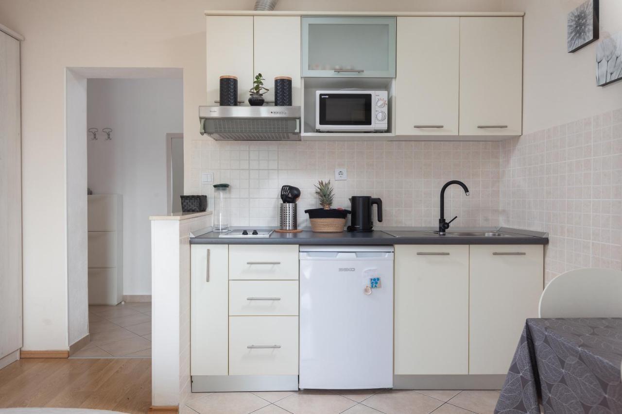 Sea View Ela Apartments Podgora Ngoại thất bức ảnh