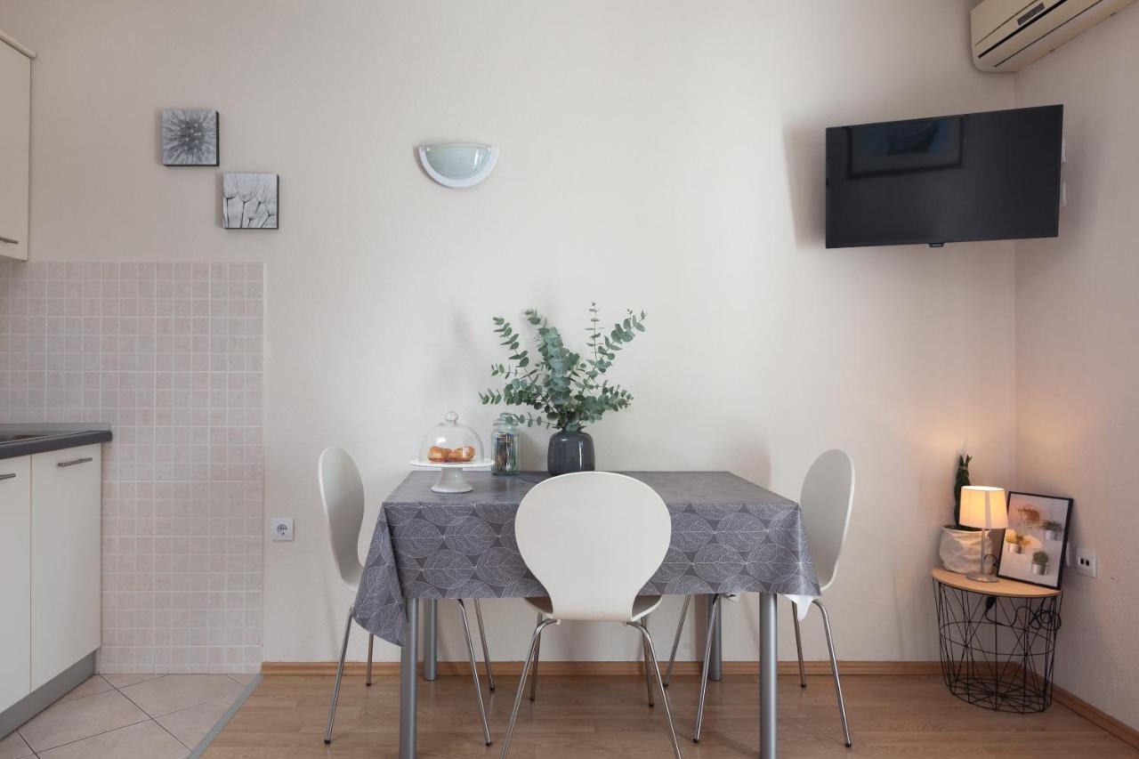 Sea View Ela Apartments Podgora Ngoại thất bức ảnh