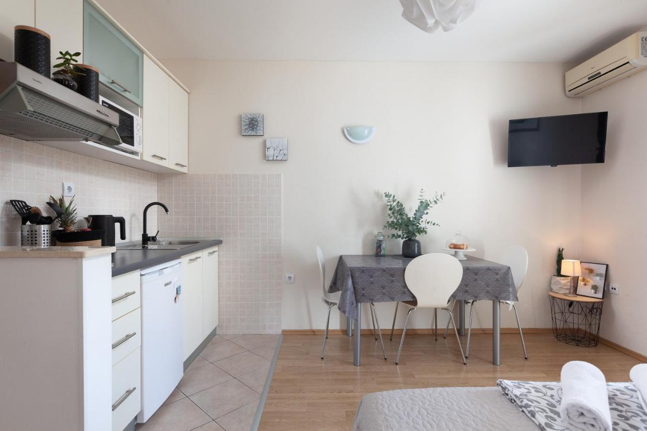 Sea View Ela Apartments Podgora Ngoại thất bức ảnh