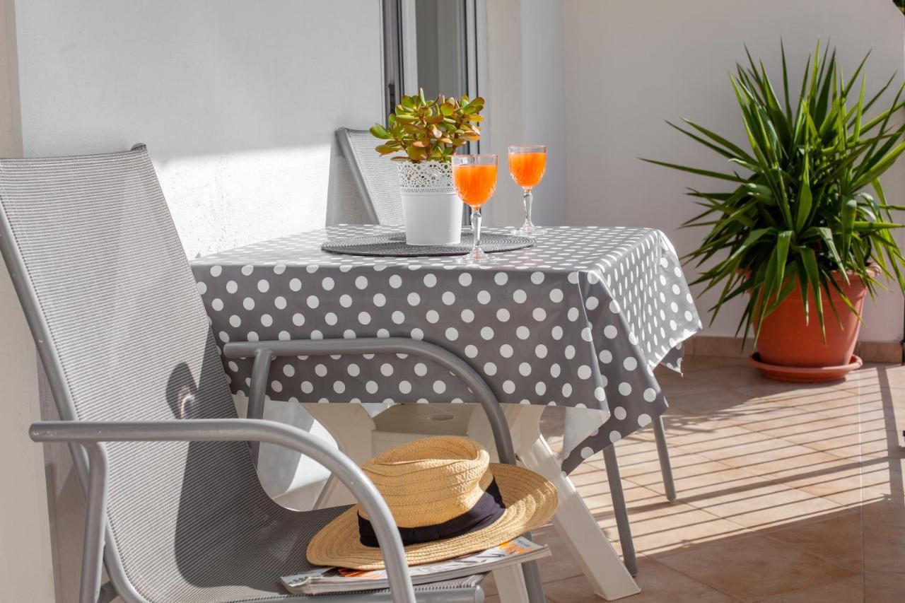Sea View Ela Apartments Podgora Ngoại thất bức ảnh